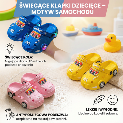 Świecące klapki dziecięce z motywem samochodu – klapki kąpielowe z antypoślizgową podeszwą