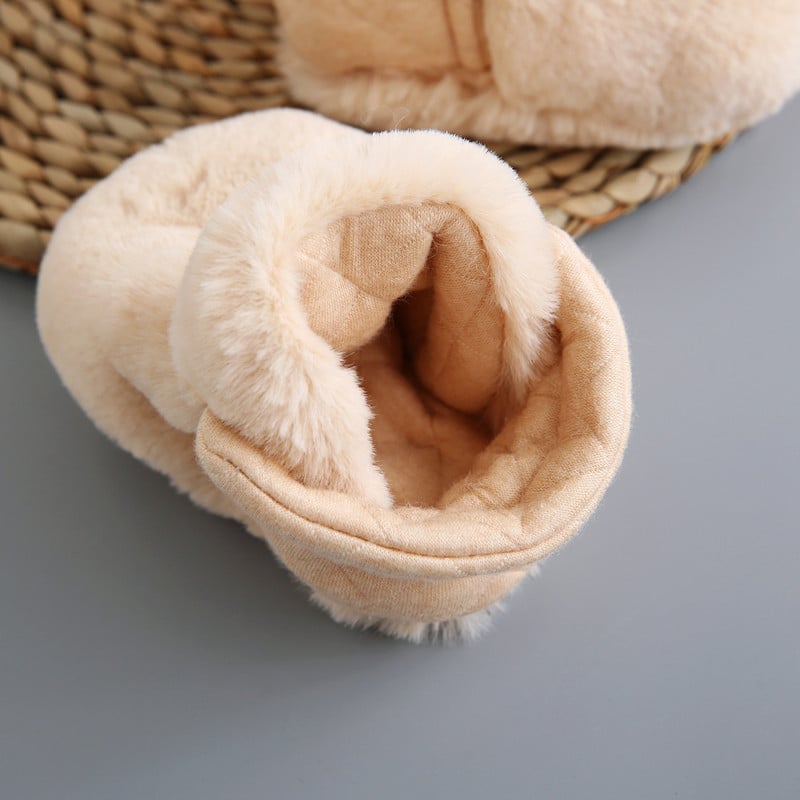 Puszyste skarpetko-buciki dla niemowląt